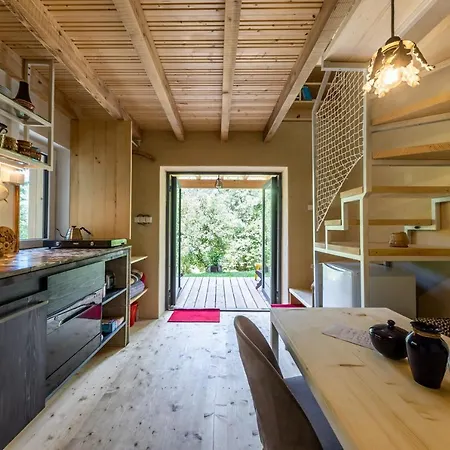 Domcek Stryka Ivana Malachov