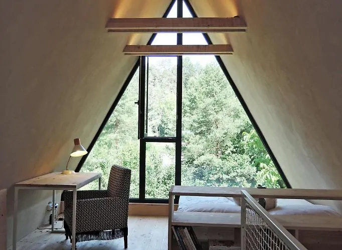 Domcek Stryka Ivana * Malachov